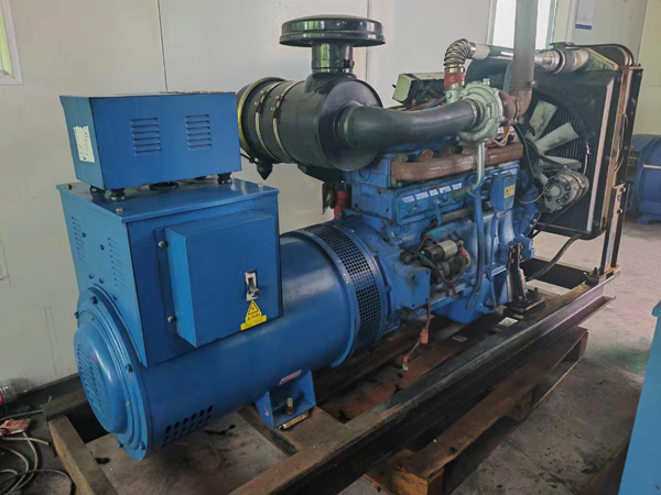 咸安100kW柴油发电机组使用多级机油有哪些优缺点？